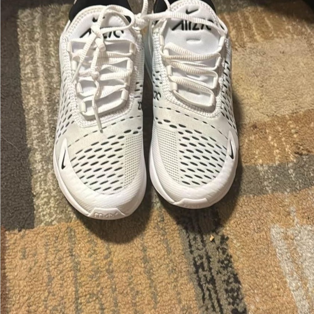 Nike air max 27c size 5.5 grey white and black, brand new never worn